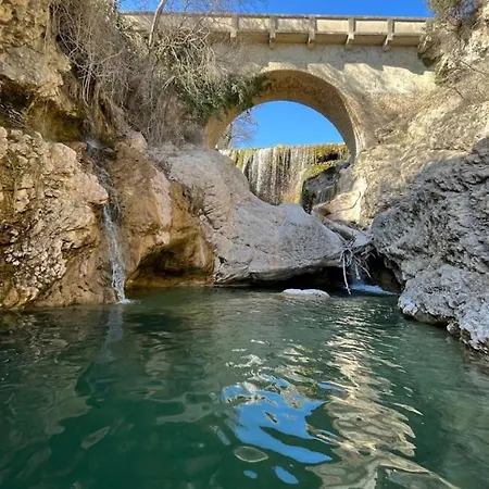 Sous Les Etoiles En Provence, Gite Les Bambous Lurs Buitenkant foto