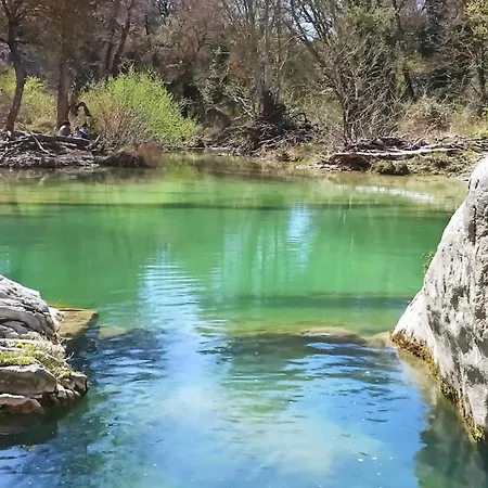 Sous Les Etoiles En Provence, Gite Les Bambous Lurs Buitenkant foto